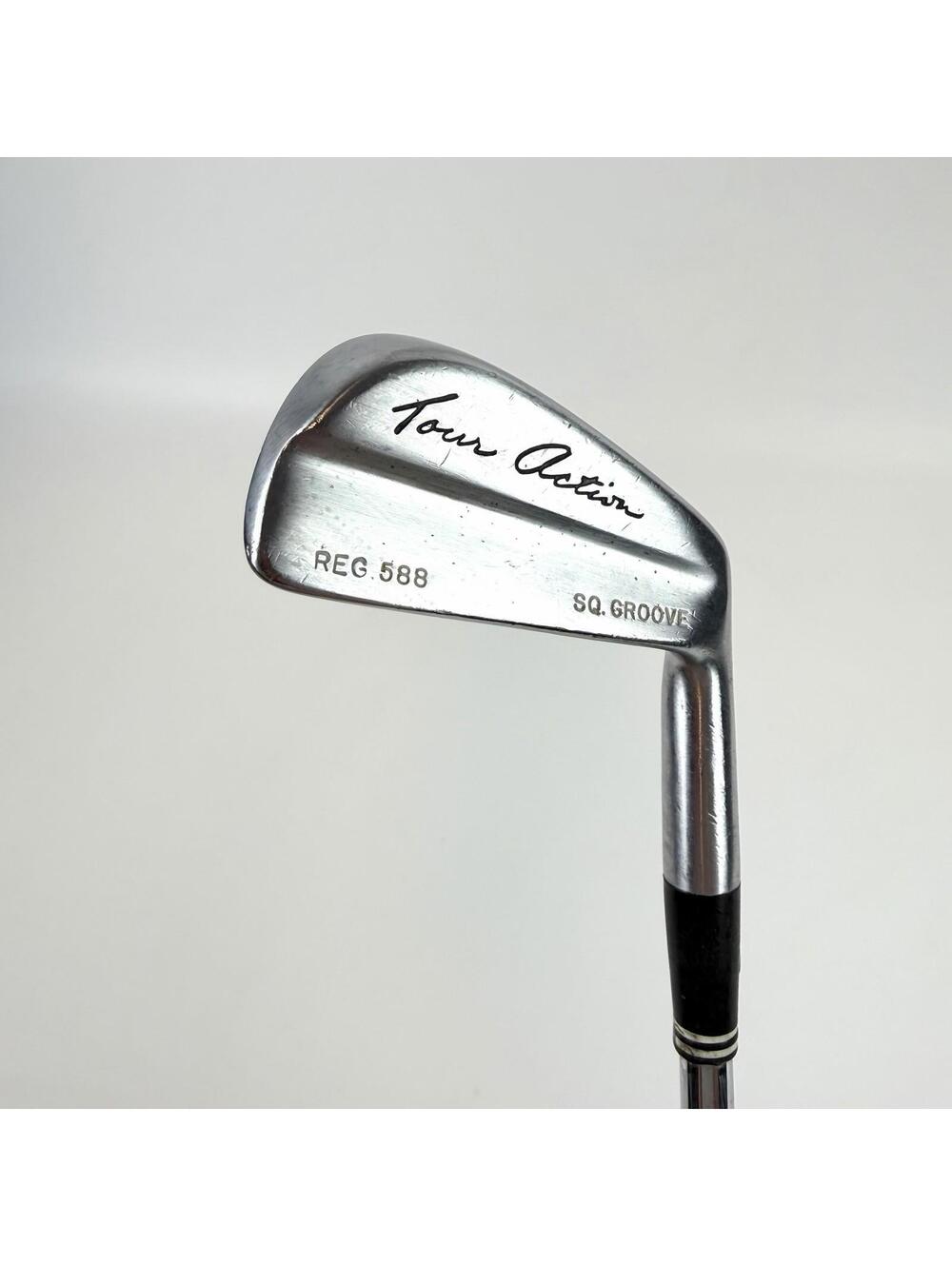 Cleveland Tour Action Reg 588 SQ Groove 3 Iron True Temper Dynamic Gold R400 RH
